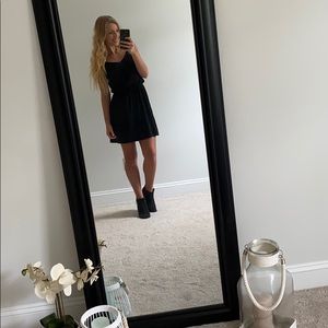 Express “little black dress”